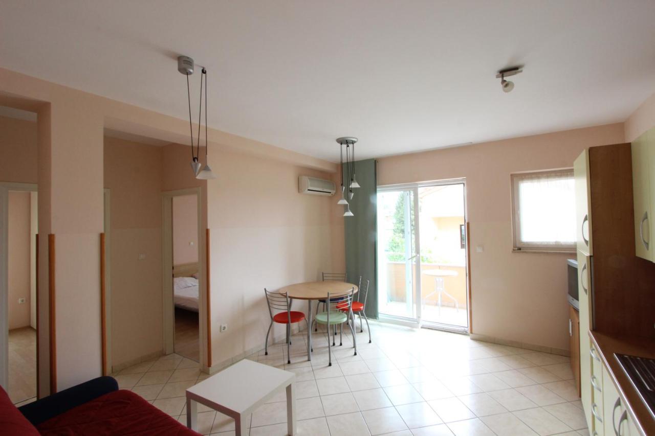 Apartments Miriam Premantura Extérieur photo