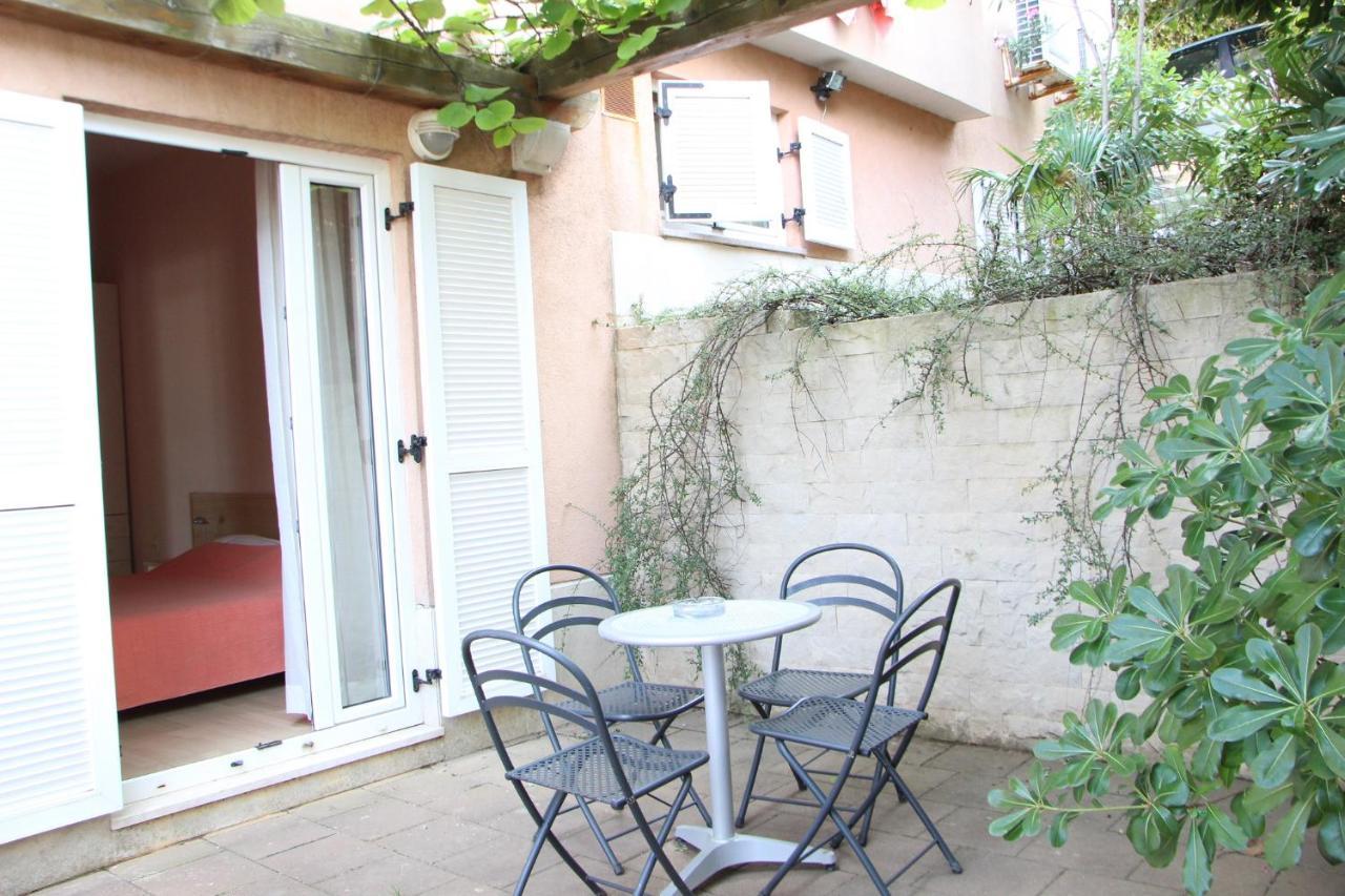 Apartments Miriam Premantura Extérieur photo