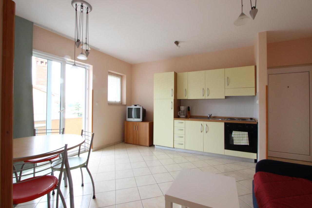 Apartments Miriam Premantura Extérieur photo