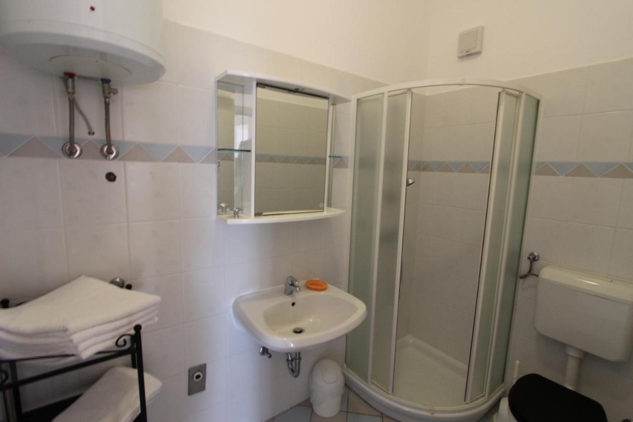 Apartments Miriam Premantura Extérieur photo