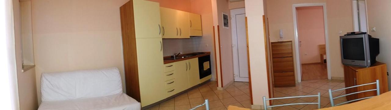 Apartments Miriam Premantura Extérieur photo
