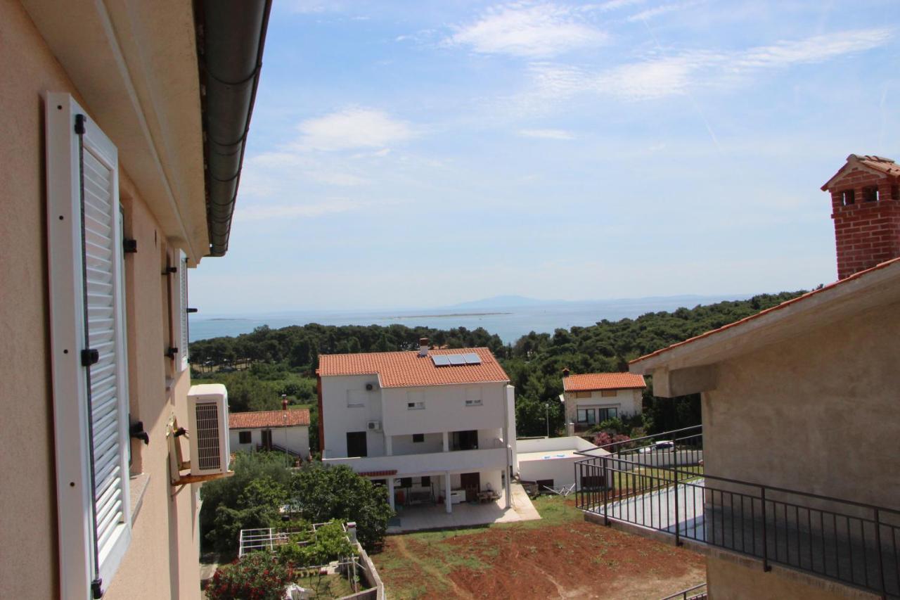 Apartments Miriam Premantura Extérieur photo